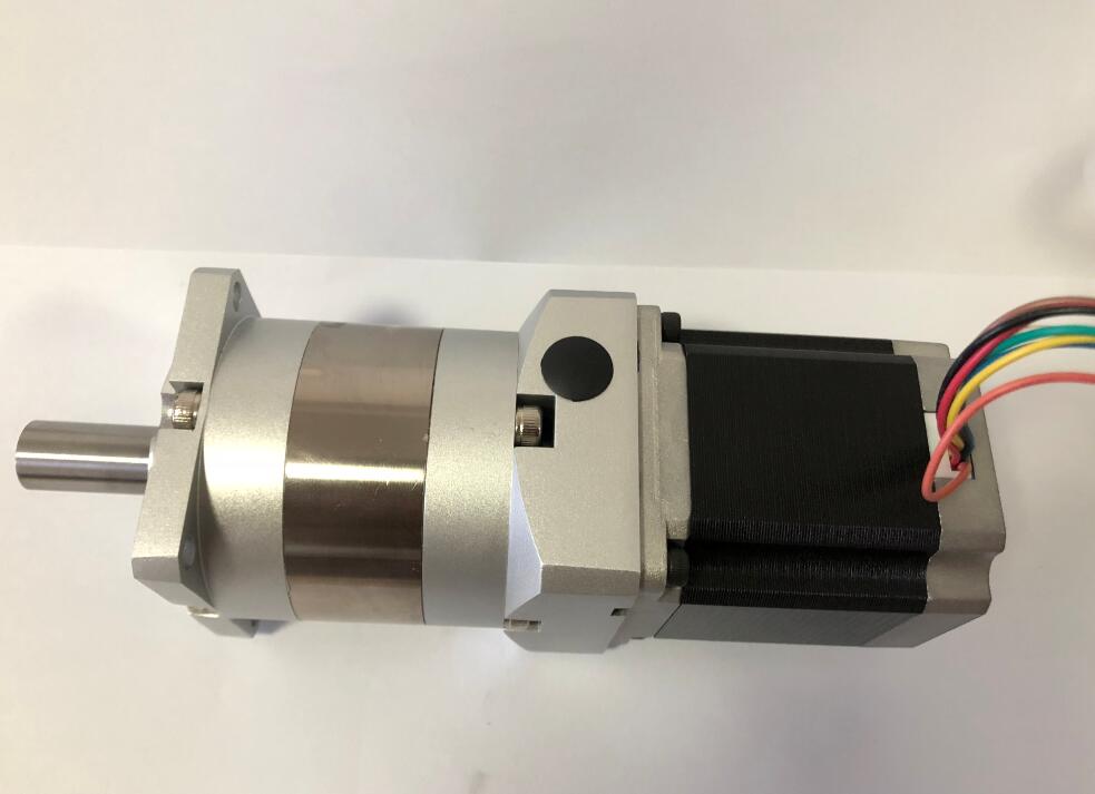 60mm減速步進(jìn)電機(jī)